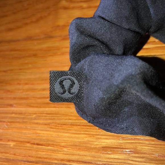 LULULEMON scrunchie - Picture 2 of 3